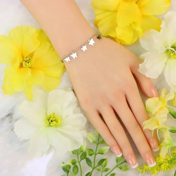 "Minimalist Bracelet, Sleek & Modern Design, Women’s Fashion, YC110230-B - Picture 4 of 10